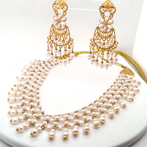 Traditional Maharashtrian Pearl Necklace