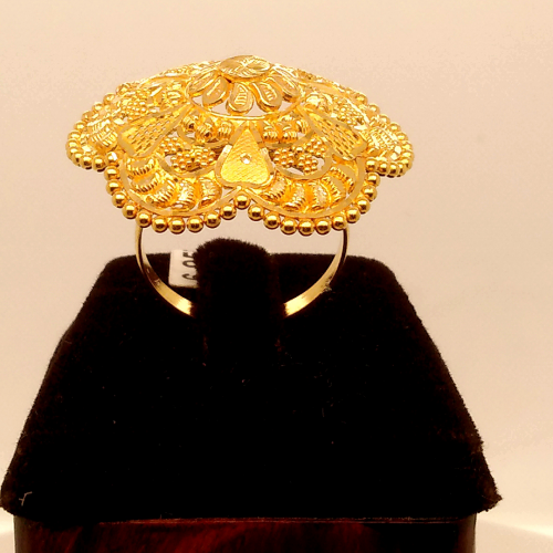 Flower Ring in Yellow Gold GRG778
